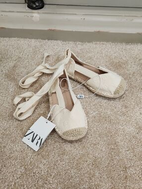 Zara Girls Cream Lace-Up Espadrille Flats Size EU 25/ US 8.5/ 9 BNWT